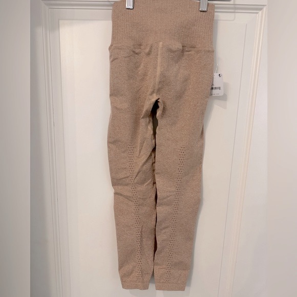 Free people movement good karma legging NWT - Picture 2 of 10